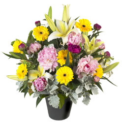 karisik mevsim çiçeklerinden vazo tanzimi  Çankırı ucuz çiçek gönder 