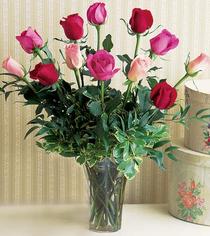  Çankırı internetten çiçek siparişi  12 adet karisik renkte gül cam yada mika vazoda