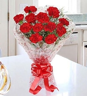 12 adet kırmızı karanfil buketi  Çankırı 14 şubat sevgililer günü çiçek 